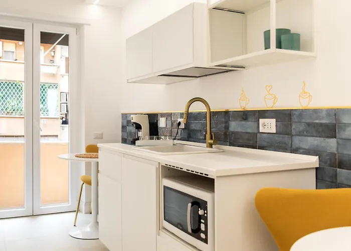 Guest house Vatican Lovely Nights-luxury 4*